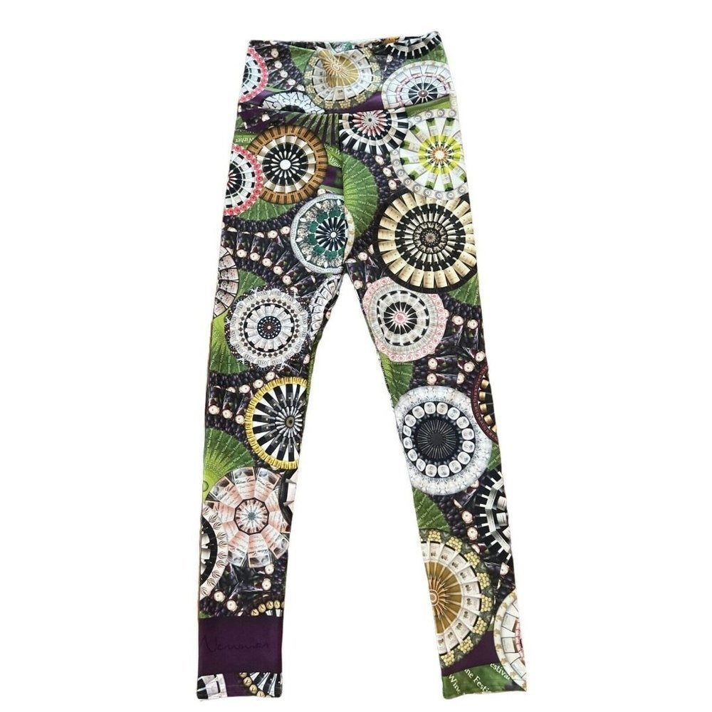 WENDY Newman Naples Wine Festival colorful leggings size M NWOT